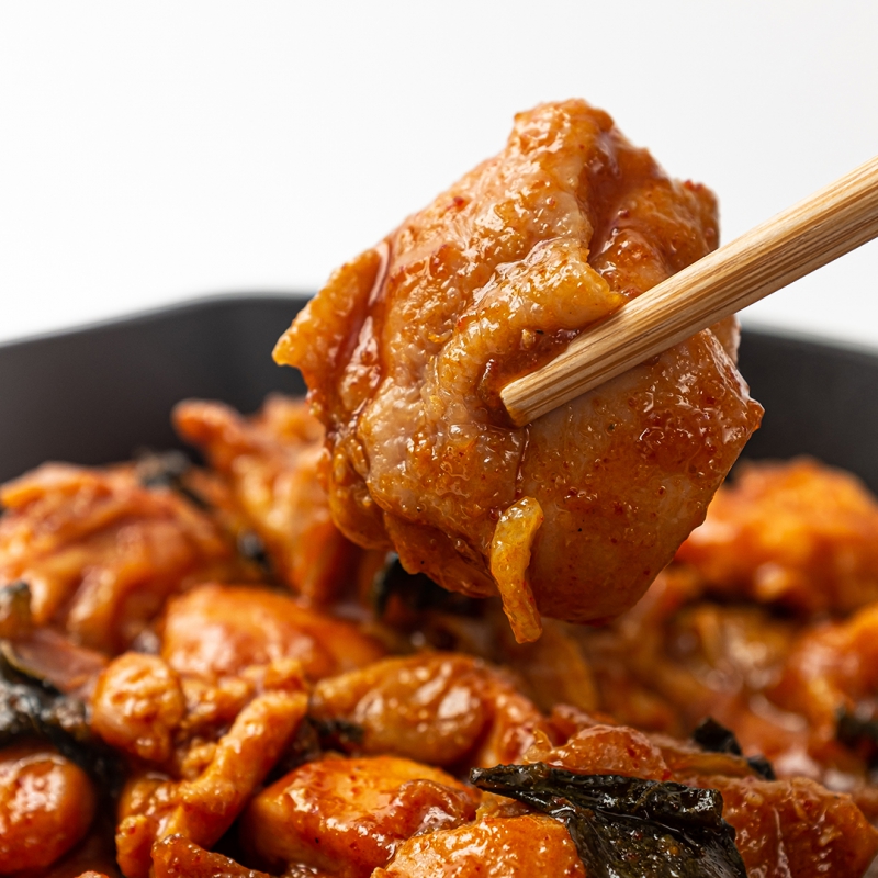 반식엔 100% 쫄깃 닭다리살 숯불 양념/간장닭갈비 300g x 4팩(1.2kg) 6일 16시 상품이미지