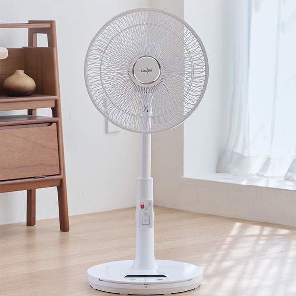 [루첸] 에어빔 풋터치 리모컨 서큘레이터형 선풍기 (LF-L2320R)4단바람세기/수면풍/전국하이마트AS 상품이미지