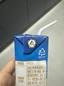 3월테트라팩