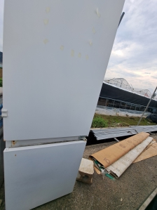 폐 가전 냉장고 입니다♡