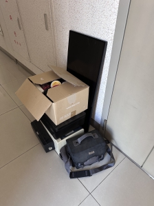 2차 소형 폐가전 정리했어요 무상으로 수거해가주셔서요