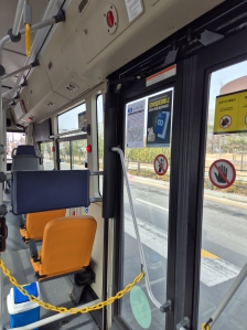 버스타고 주말 업무차 이동 중